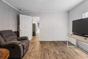 320 Rd 5821, Cleveland, TX 77327 - Photo 13