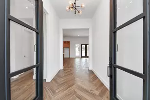 339 Hunter Ct, Rosharon, TX 77583 - Photo 5