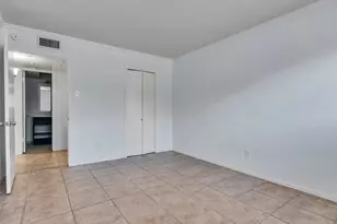 5230 Arboles Dr, Houston, TX 77035 - Photo 21