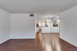5230 Arboles Dr, Houston, TX 77035 - Photo 3