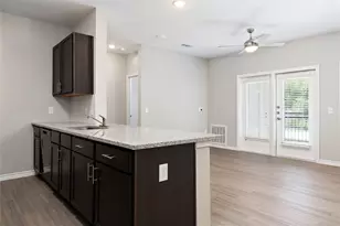 2551 N Guadalupe St, Seguin, TX 78155 - Photo 7