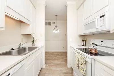 10051 Westpark Drive #207, Houston, TX 77042 - Photo 3