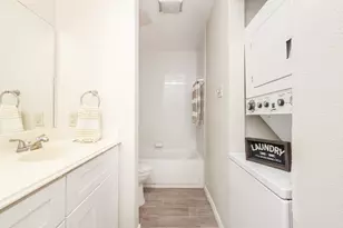 10051 Westpark Dr, Houston, TX 77042 - Photo 3