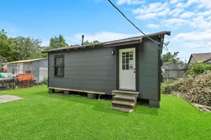 7006 Sherman St, Houston, TX 77011 - Photo 41