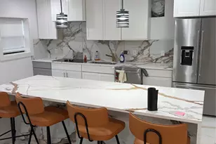 1820 N MacGregor Way, Houston, TX 77023 - Photo 3