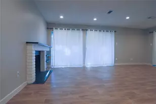 2707 S S Millbend Dr, The Woodlands, TX 77380 - Photo 5