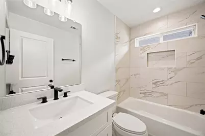 2024 Hampton Street #B, Houston, TX 77088 - Photo 15