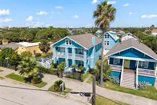 3520 Ave S 1/2, Galveston, TX 77550 - Photo 5