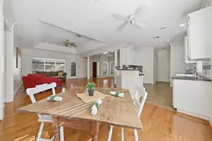 2104 Creekwood Ln, Brenham, TX 77833 - Photo 9