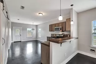 2546 16th St, Hempstead, TX 77445 - Photo 13
