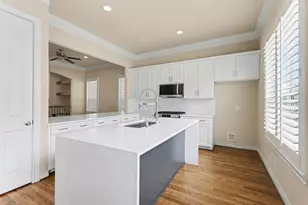 2715 Sherwin St, Houston, TX 77007 - Photo 9