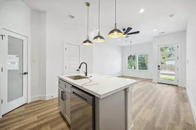 8412 Vera Lou Street, Houston, TX 77051 - Photo 5