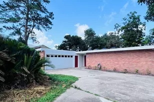 3936 Wagon Rd, Dickinson, TX 77539 - Photo 39