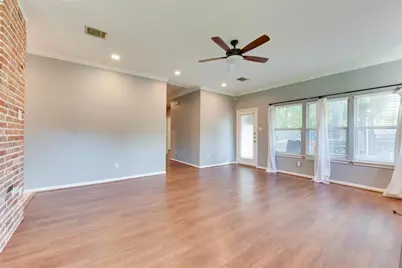 17 Pine Way, Conroe, TX 77304 - Photo 7