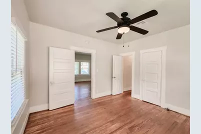 745 E 18th Street, Houston, TX 77008 - Photo 11