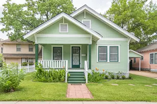 745 E 18th St, Houston, TX 77008 - Photo 1