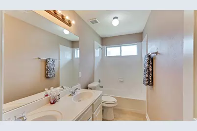 12302 Mint Teal Court, Houston, TX 77066 - Photo 33