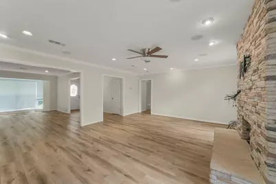14915 Chadbourne Drive, Houston, TX 77079 - Photo 11
