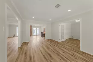 14915 Chadbourne Dr, Houston, TX 77079 - Photo 5