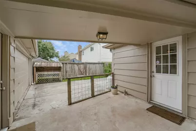 14915 Chadbourne Drive, Houston, TX 77079 - Photo 45