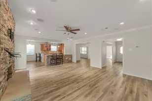 14915 Chadbourne Dr, Houston, TX 77079 - Photo 9