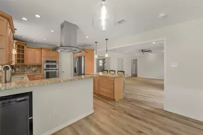 14915 Chadbourne Drive, Houston, TX 77079 - Photo 13