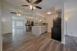 606 Marshall St, Houston, TX 77006 - Photo 3