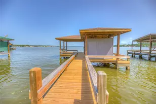 320 Lakefront Dr, Onalaska, TX 77360 - Photo 3