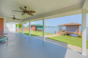 320 Lakefront Dr, Onalaska, TX 77360 - Photo 29
