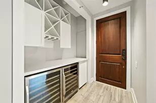 171 Litchfield Ln, Houston, TX 77024 - Photo 7