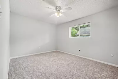 10819 Jaycreek Drive, Houston, TX 77070 - Photo 17