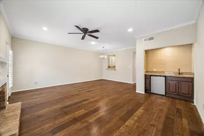 608 Augusta Drive #608, Houston, TX 77057 - Photo 3
