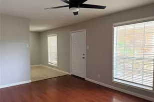 2102 5th Ave N, Texas City, TX 77590 - Photo 1