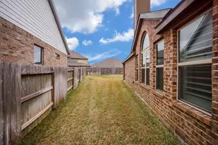 6243 Garden Lakes Ln, Sugar Land, TX 77479 - Photo 27