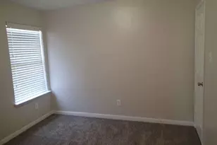 6906 Lost Timber Ln, Richmond, TX 77469 - Photo 9