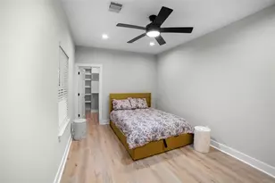 410 E 41st St, Houston, TX 77022 - Photo 15