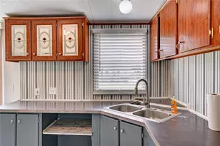 8119 Yale St, Houston, TX 77037 - Photo 17