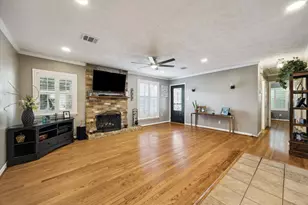 1423 Richelieu Ln, Houston, TX 77018 - Photo 7