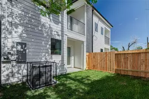 7115 England Ab, Houston, TX 77021 - Photo 3