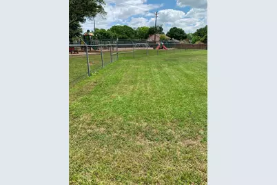 12202 Gainsborough Drive, Houston, TX 77031 - Photo 5