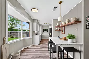 1303 Bayou Dr, Alvin, TX 77511 - Photo 11