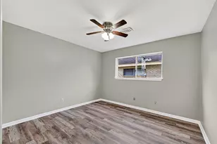 1303 Bayou Dr, Alvin, TX 77511 - Photo 21