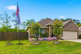 658 W Linnwood Dr, New Caney, TX 77357 - Photo 3