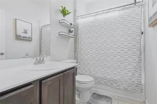 658 W Linnwood Dr, New Caney, TX 77357 - Photo 19