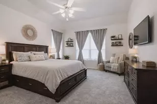 658 W Linnwood Dr, New Caney, TX 77357 - Photo 13