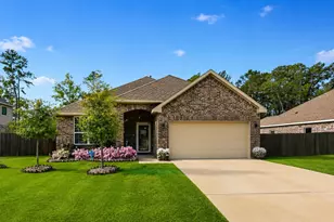658 W Linnwood Dr, New Caney, TX 77357 - Photo 1