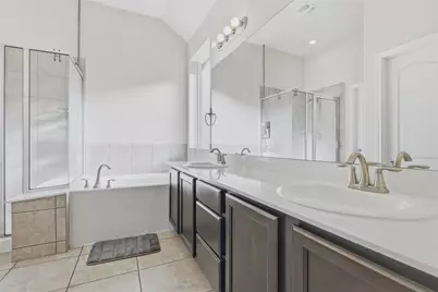 658 W Linnwood Drive, New Caney, TX 77357 - Photo 15