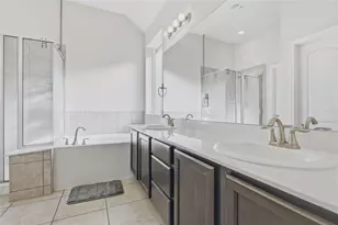 658 W Linnwood Dr, New Caney, TX 77357 - Photo 15