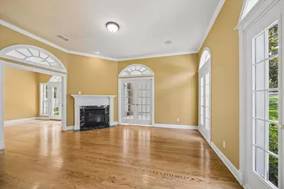 3920 N Briarwood Drive, Brenham, TX 77833 - Photo 9
