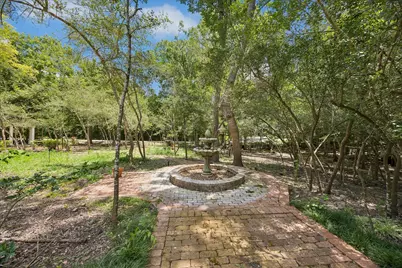 3920 N Briarwood Drive, Brenham, TX 77833 - Photo 35
